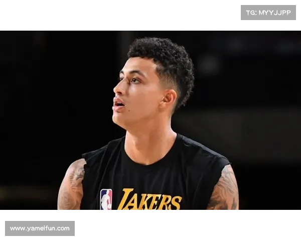 从球场到情感漩涡：库兹马与伊娃的最新动态引发关注